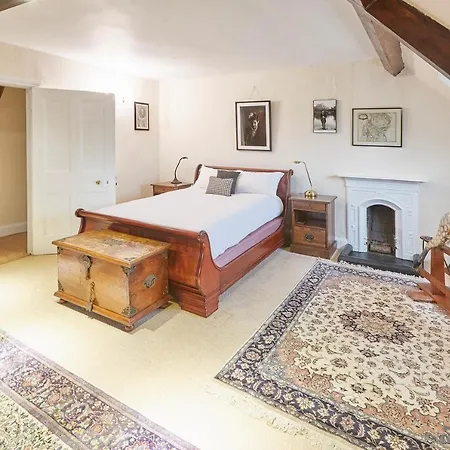 Host & Stay - Appleby Castle, The Baron'S Wing